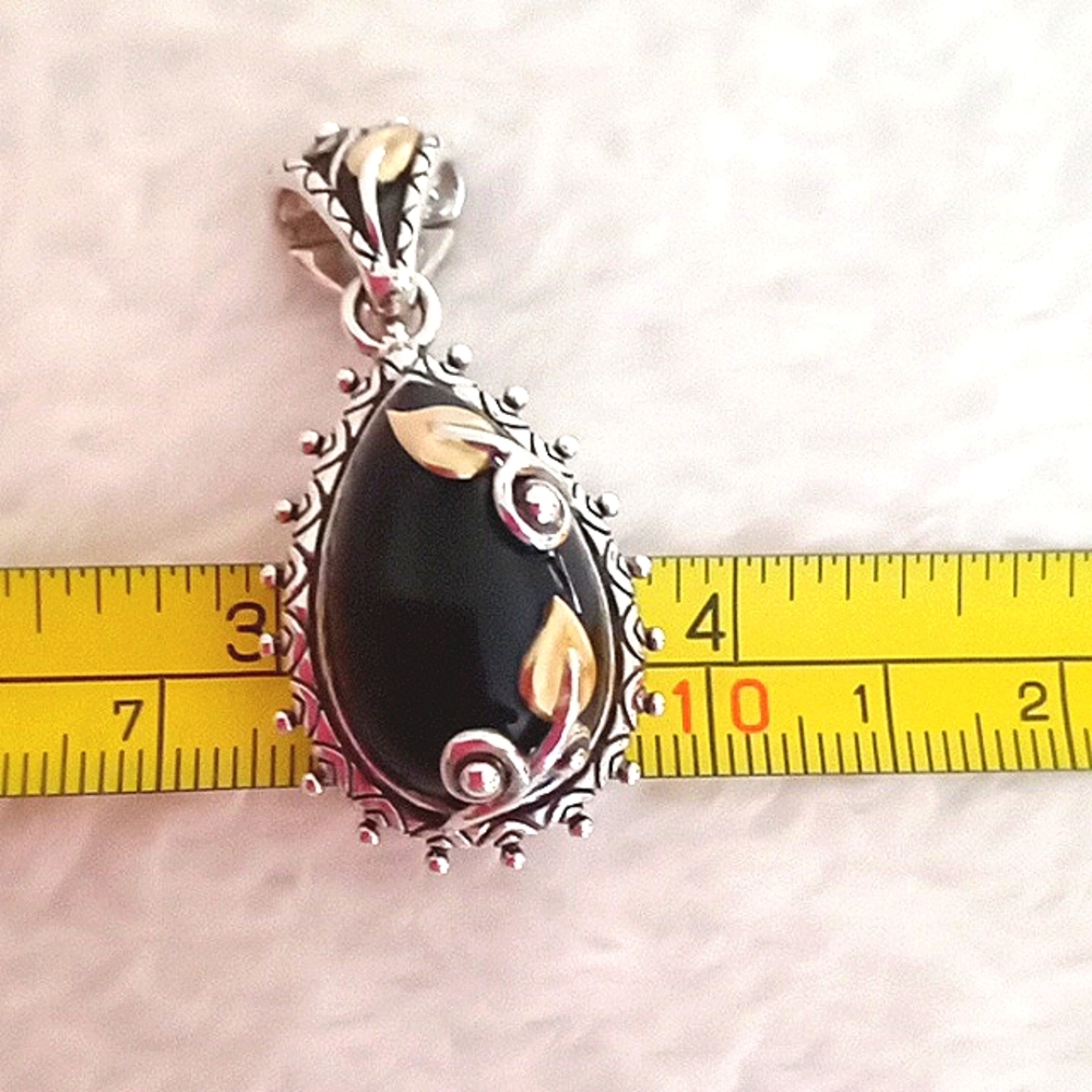 BARBARA BIXBY BLACK ONYX, STERLING SILVER AND 18K GOLD ENHANCER - Picture 8 of 9